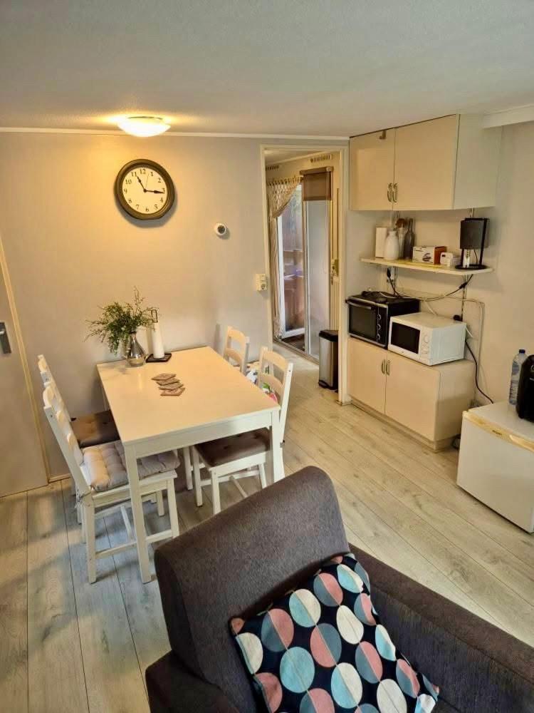 Cosy Chalet Veluwe With A Spacious Garden And Veranda Doornspijk Εξωτερικό φωτογραφία